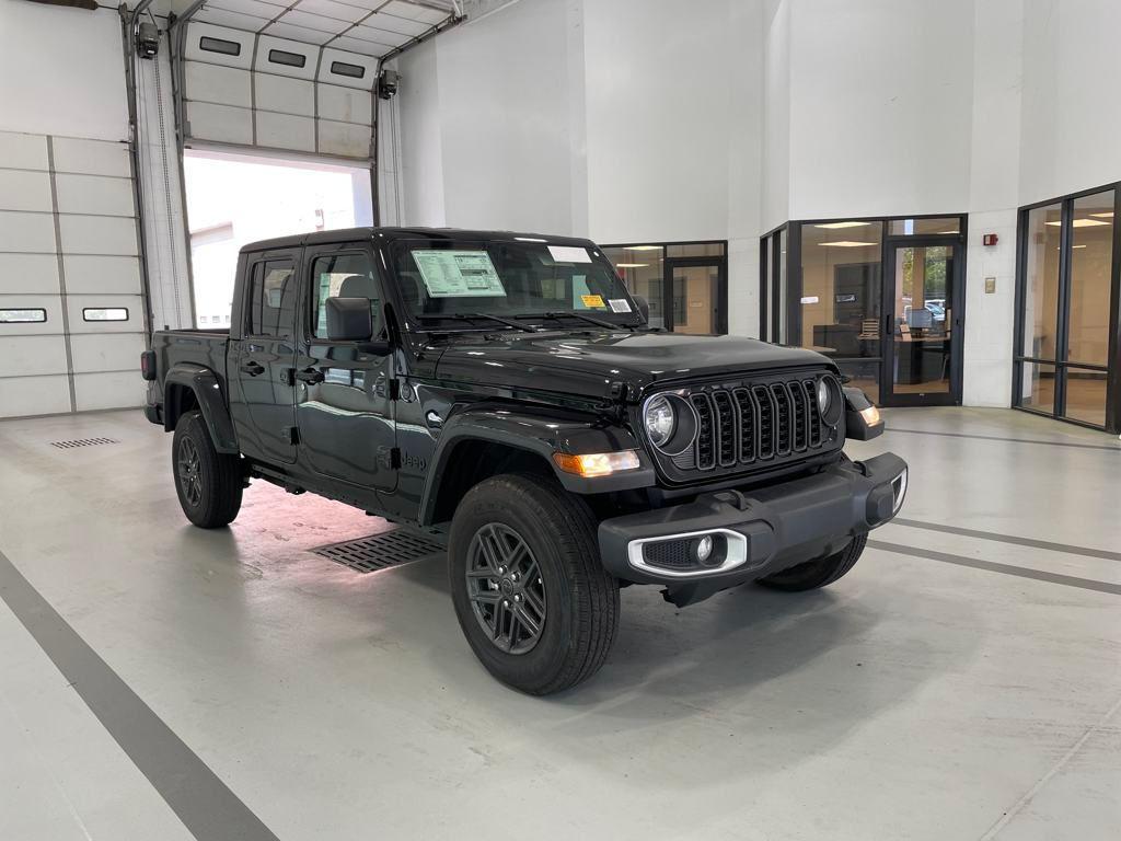 used 2024 Jeep Gladiator car, priced at $35,500