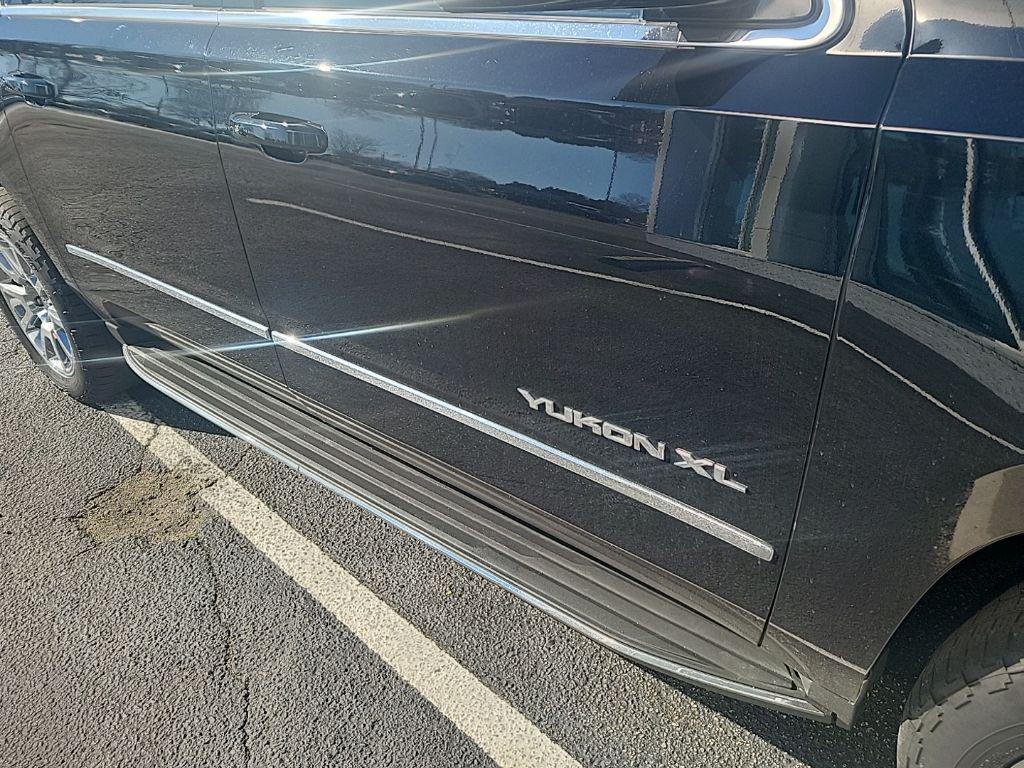 used 2018 GMC Yukon XL car, priced at $18,999
