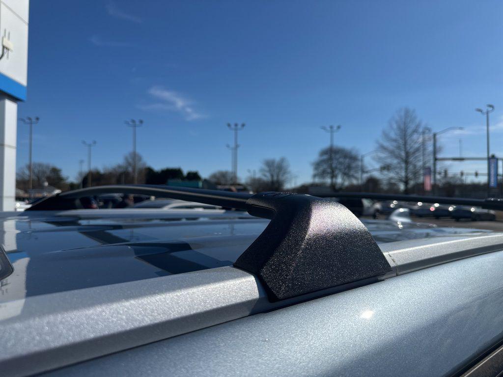 used 2022 Toyota Highlander car, priced at $34,499