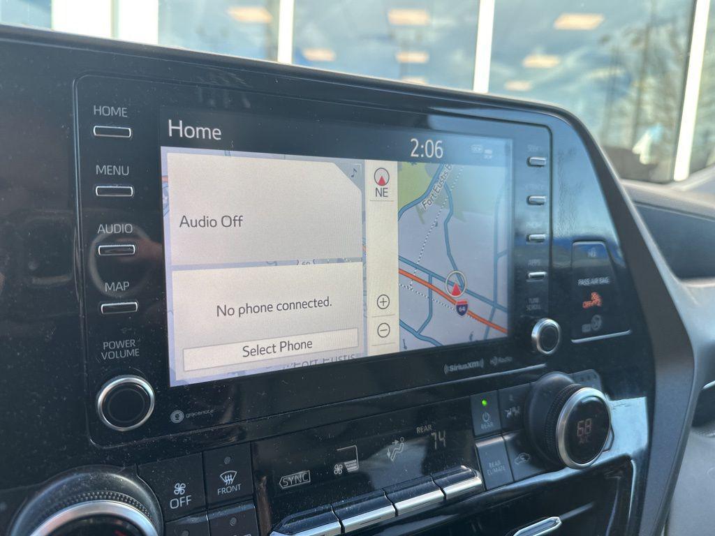 used 2022 Toyota Highlander car, priced at $34,499