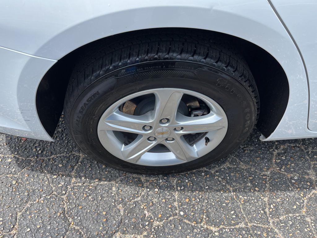 used 2024 Chevrolet Malibu car, priced at $18,987