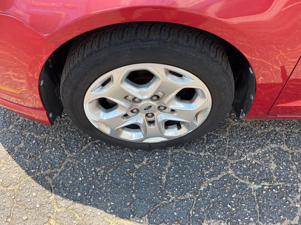 used 2010 Ford Fusion car, priced at $5,925