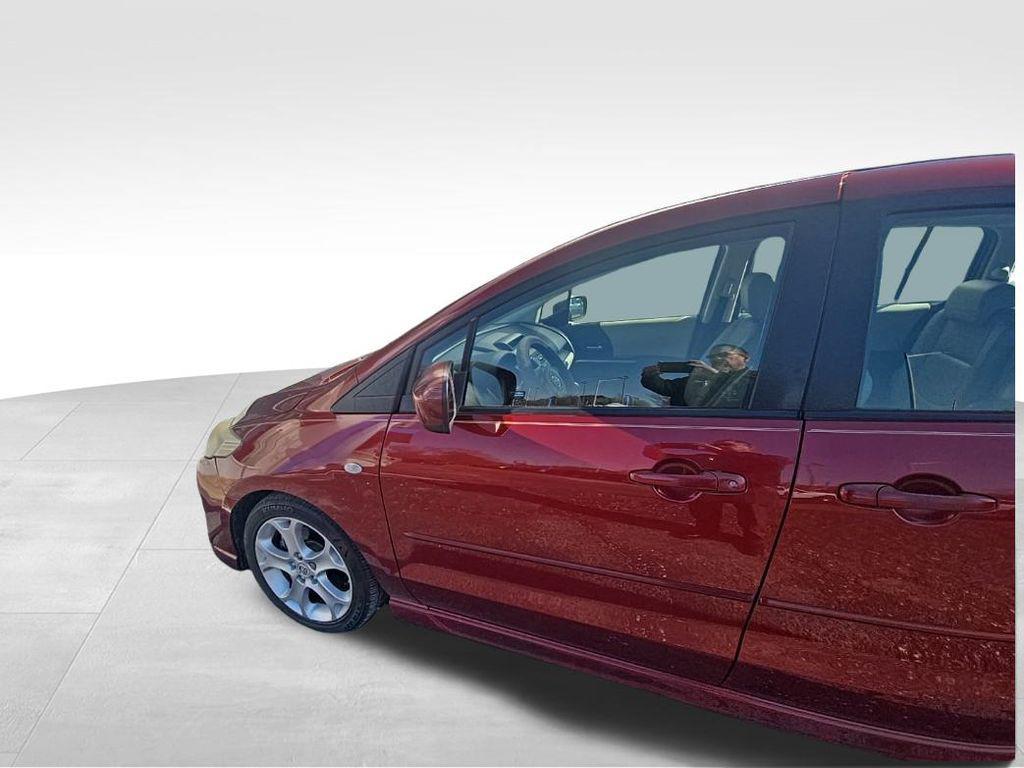 used 2009 Mazda Mazda5 car, priced at $5,999