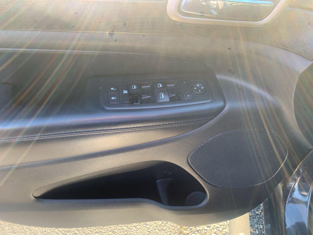 used 2015 Jeep Grand Cherokee car, priced at $7,725