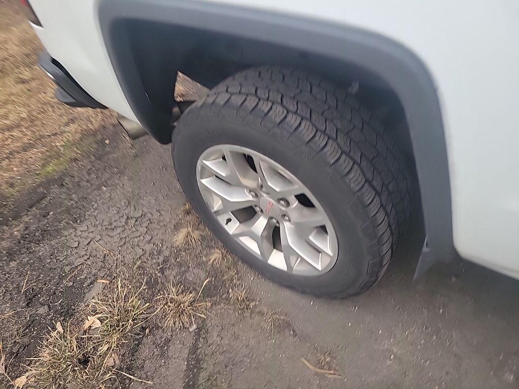 used 2018 GMC Sierra 1500 car, priced at $23,558