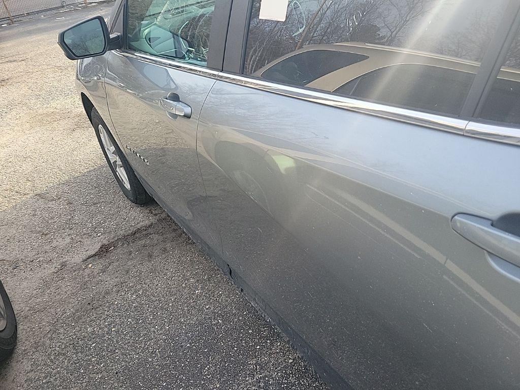 used 2022 Chevrolet Equinox car, priced at $21,392