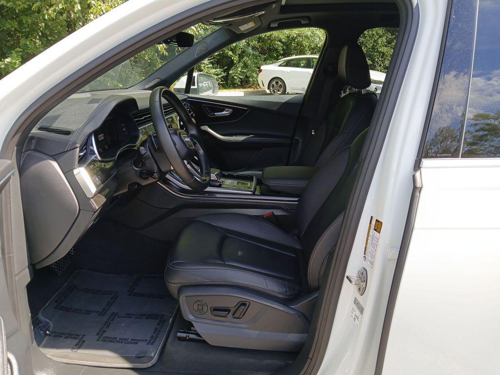 used 2025 Audi Q7 car, priced at $47,400