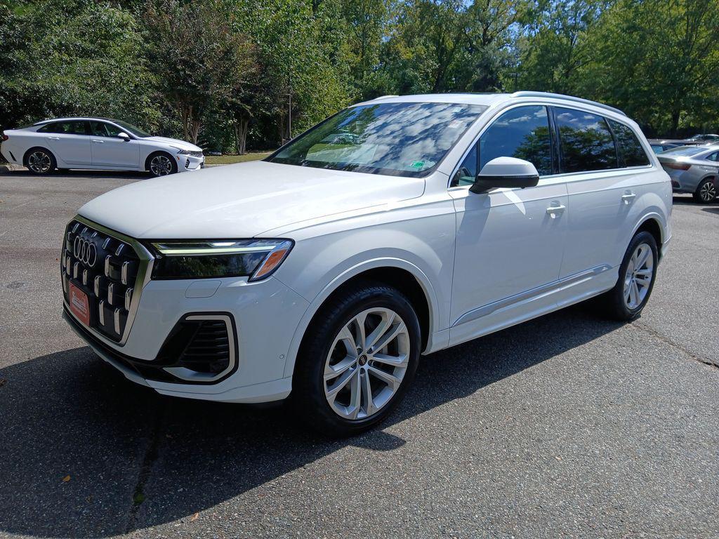used 2025 Audi Q7 car, priced at $48,995