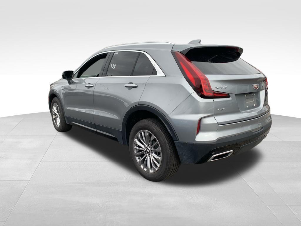 used 2024 Cadillac XT4 car, priced at $26,000