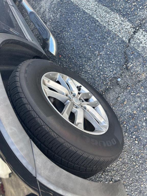 used 2015 Kia Sorento car, priced at $10,860