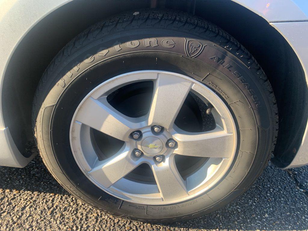 used 2014 Chevrolet Cruze car, priced at $6,500