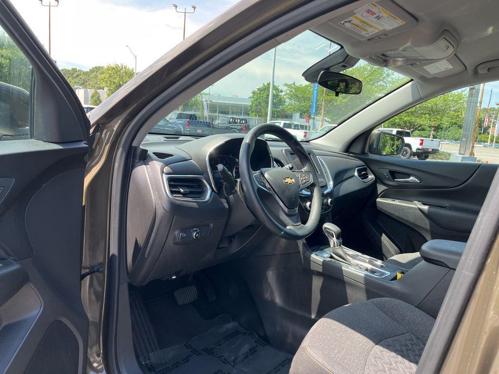 used 2023 Chevrolet Equinox car, priced at $22,000