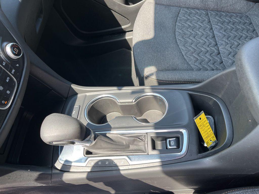 used 2023 Chevrolet Equinox car, priced at $22,000