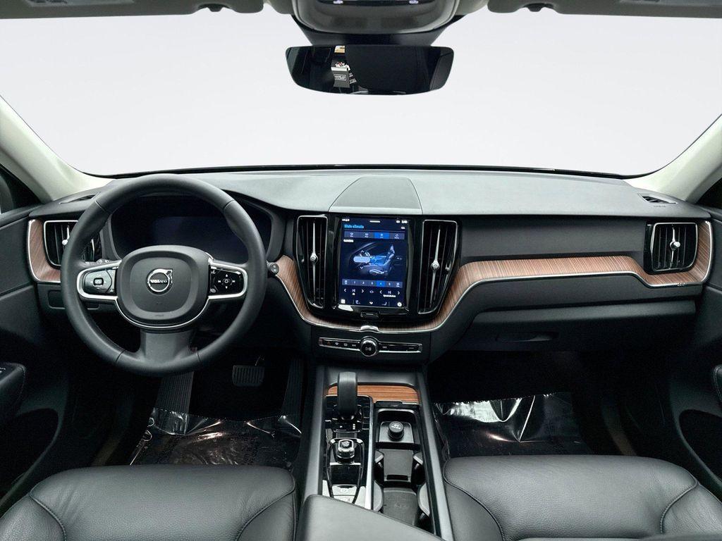 used 2023 Volvo XC60 car, priced at $33,999