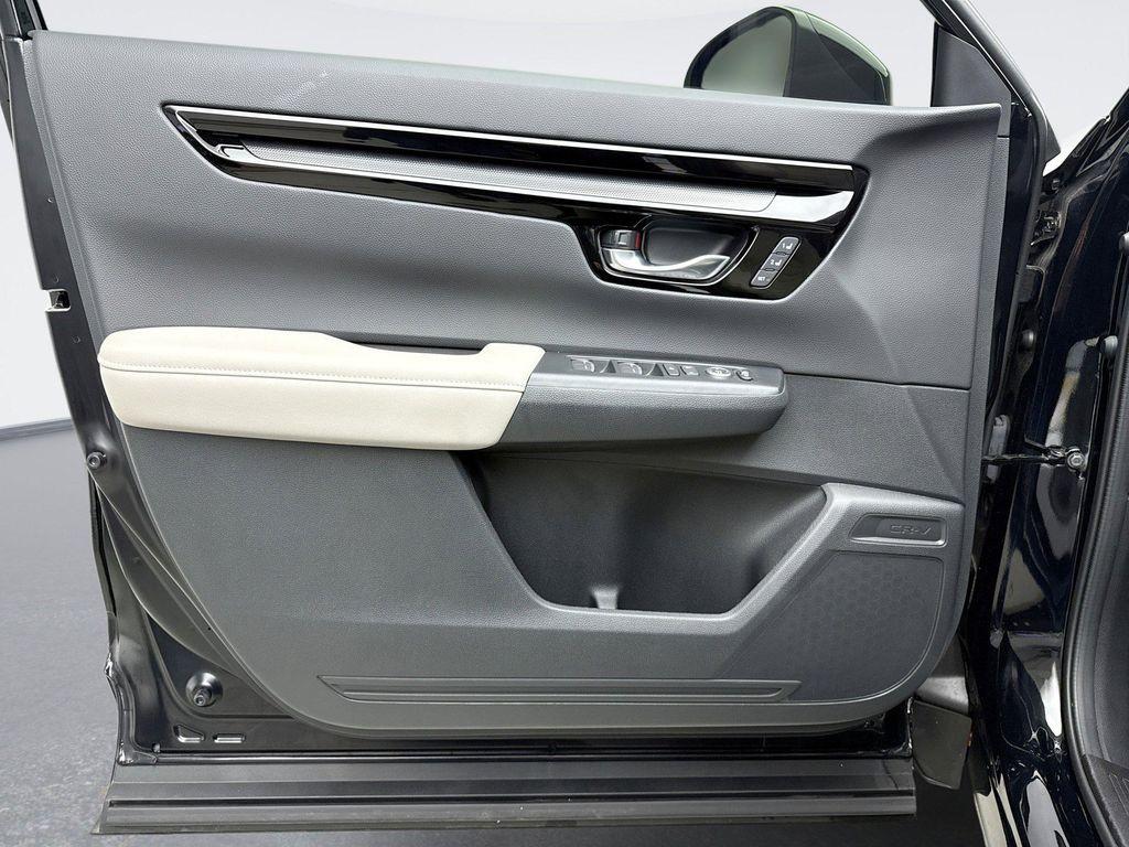 used 2026 Honda CR-V car, priced at $35,999
