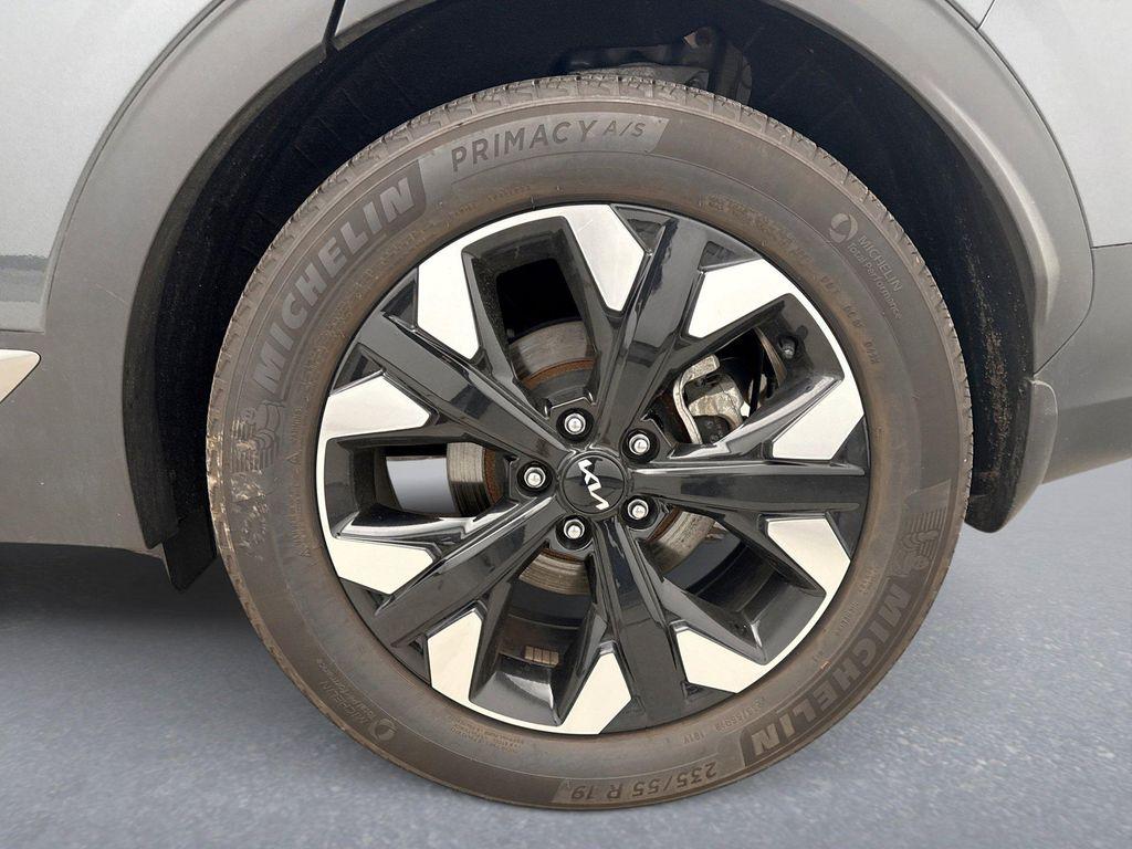 used 2024 Kia Sportage Plug-In Hybrid car, priced at $34,000