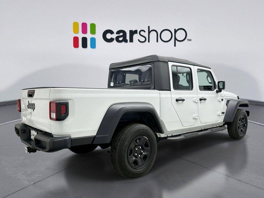 used 2023 Jeep Gladiator car, priced at $31,599