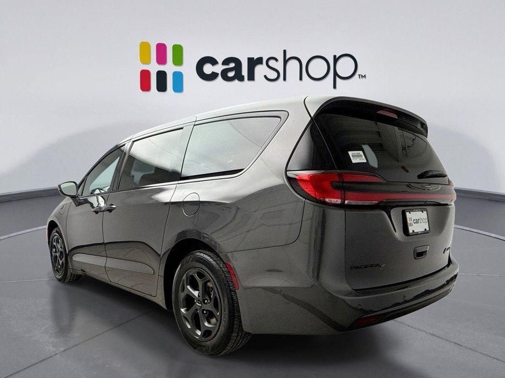 used 2022 Chrysler Pacifica Hybrid car, priced at $32,699