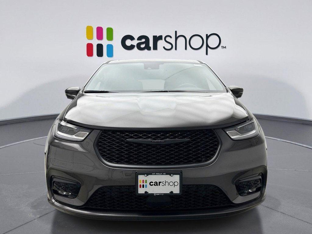 used 2022 Chrysler Pacifica Hybrid car, priced at $32,699