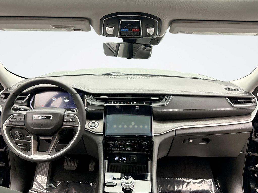 used 2023 Jeep Grand Cherokee car, priced at $30,198