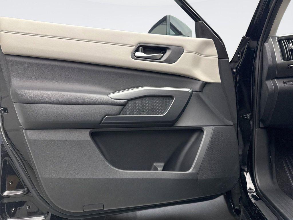 used 2024 Nissan Pathfinder car, priced at $34,499