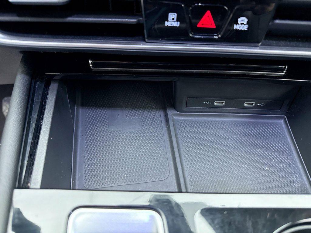 used 2024 Volkswagen Atlas car, priced at $27,497