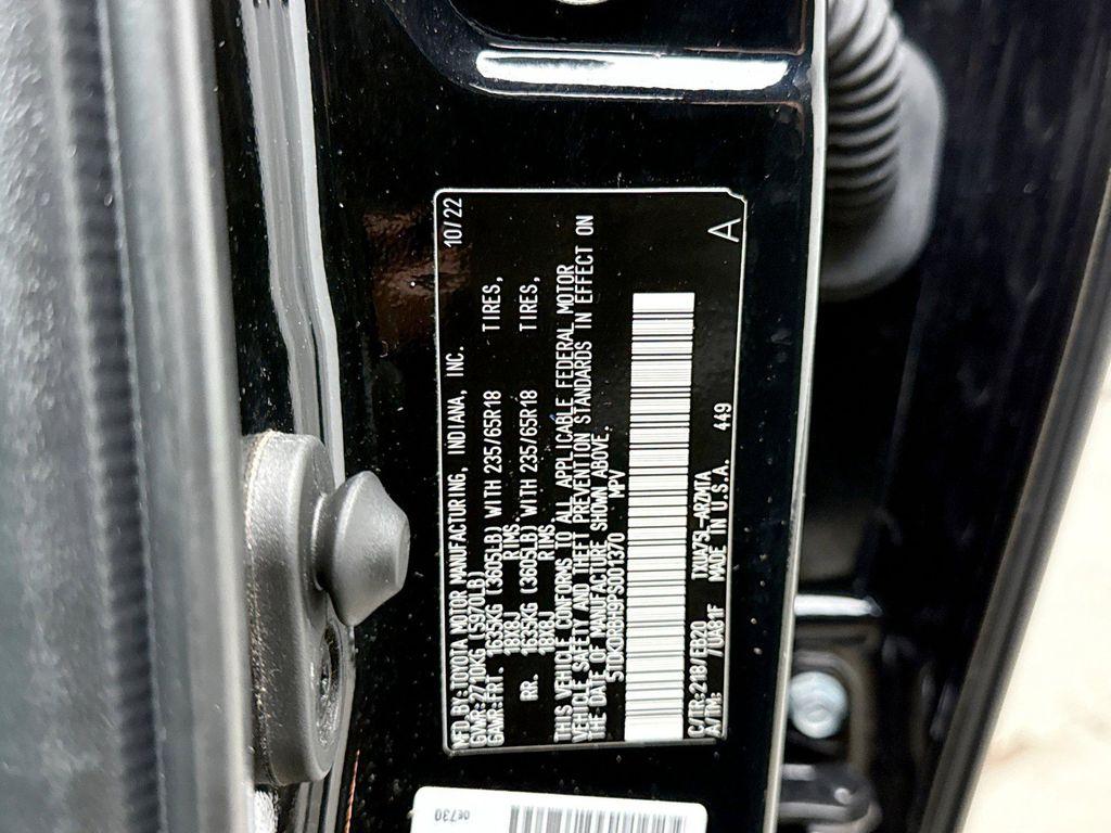 used 2023 Toyota Highlander car, priced at $38,599