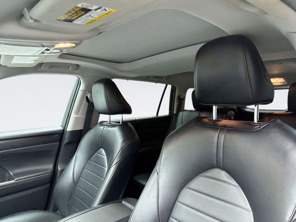 used 2023 Toyota Highlander car, priced at $38,599