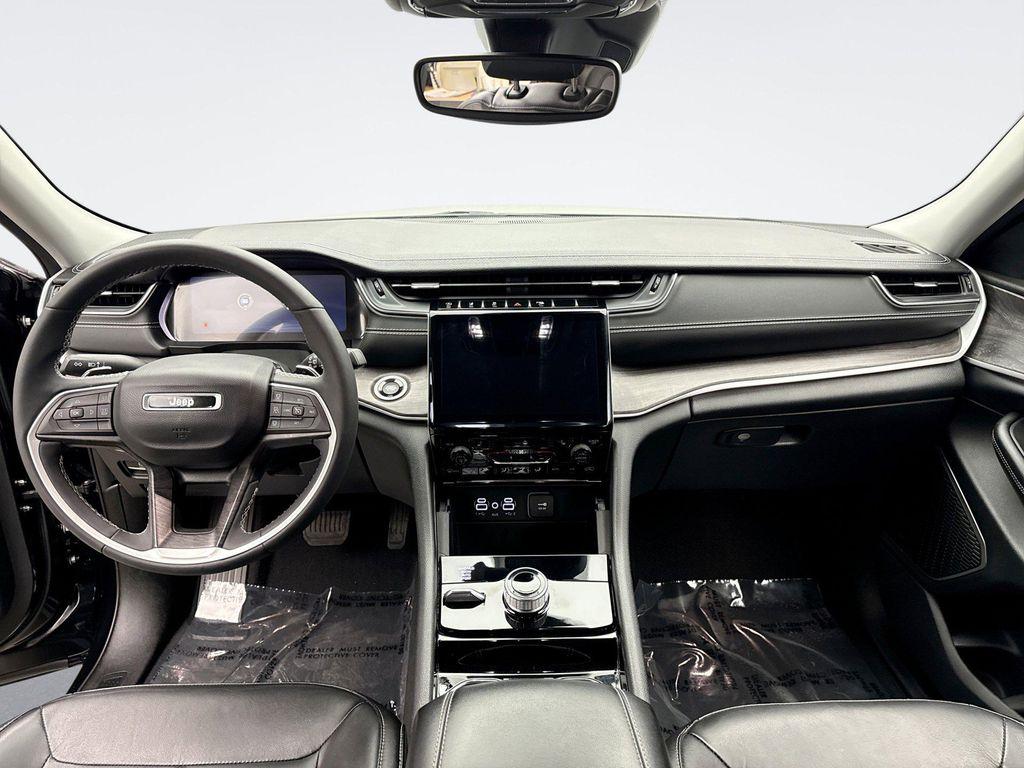 used 2023 Jeep Grand Cherokee car, priced at $33,899