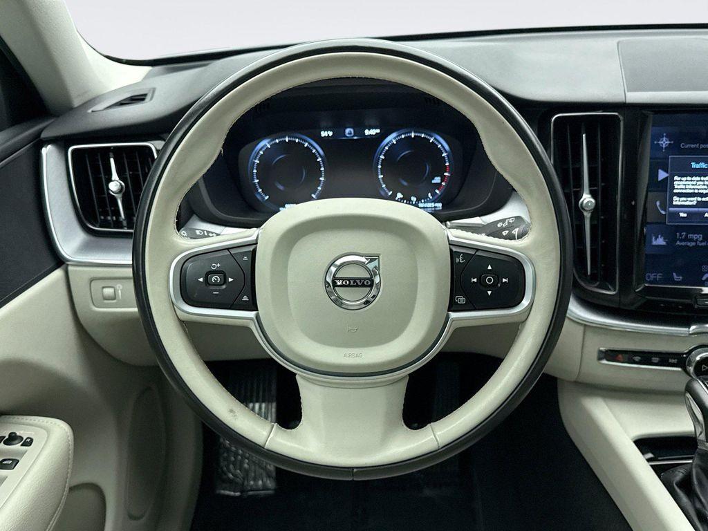 used 2020 Volvo XC60 car, priced at $22,149