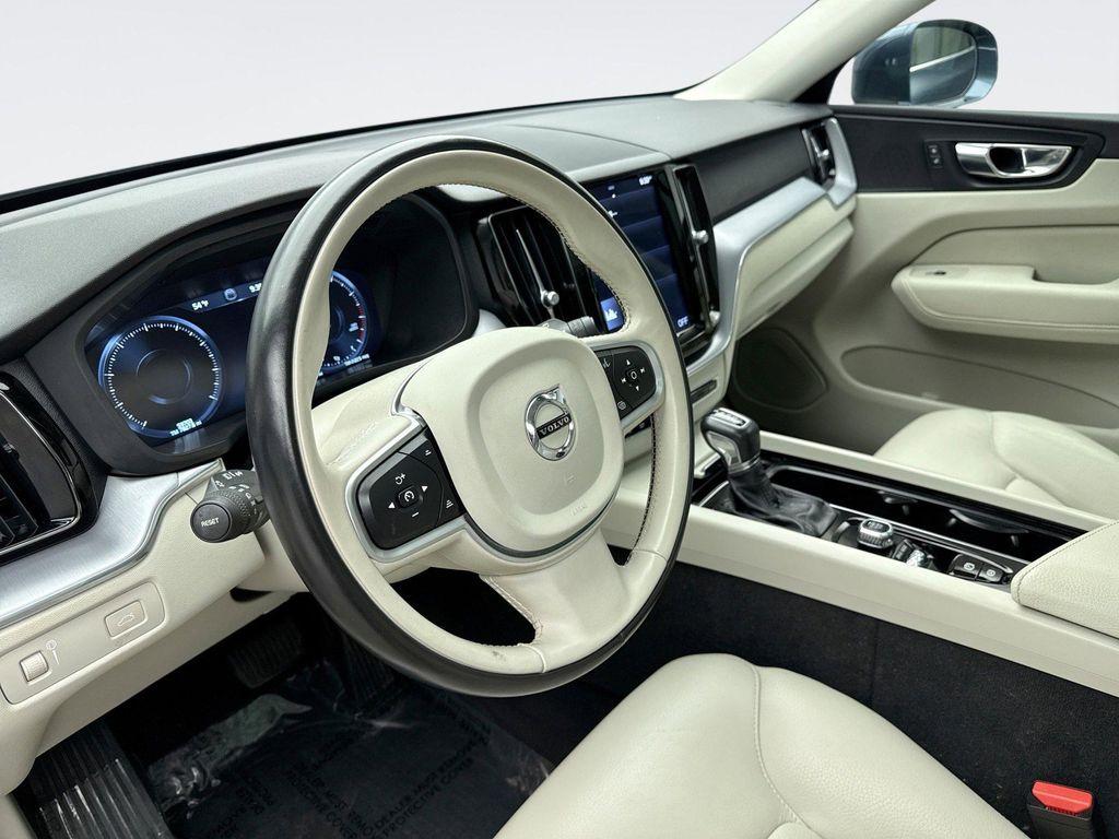 used 2020 Volvo XC60 car, priced at $22,149