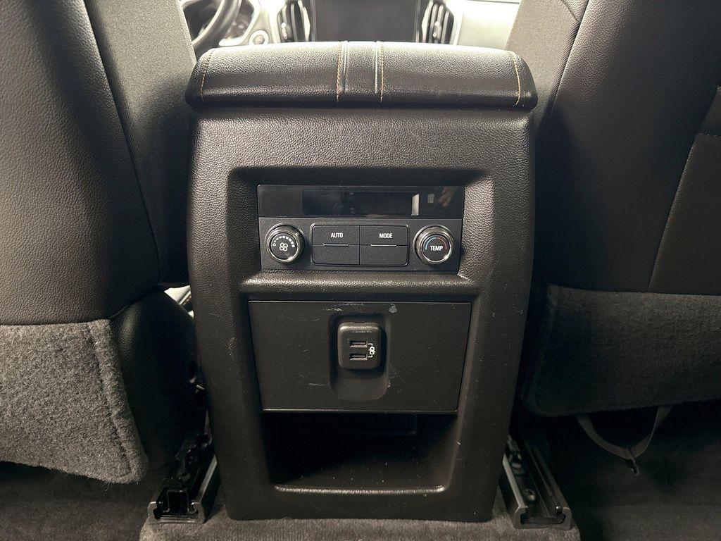 used 2020 Chevrolet Traverse car, priced at $19,349