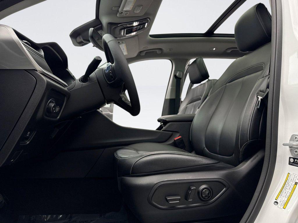 used 2023 Jeep Grand Cherokee L car, priced at $34,299