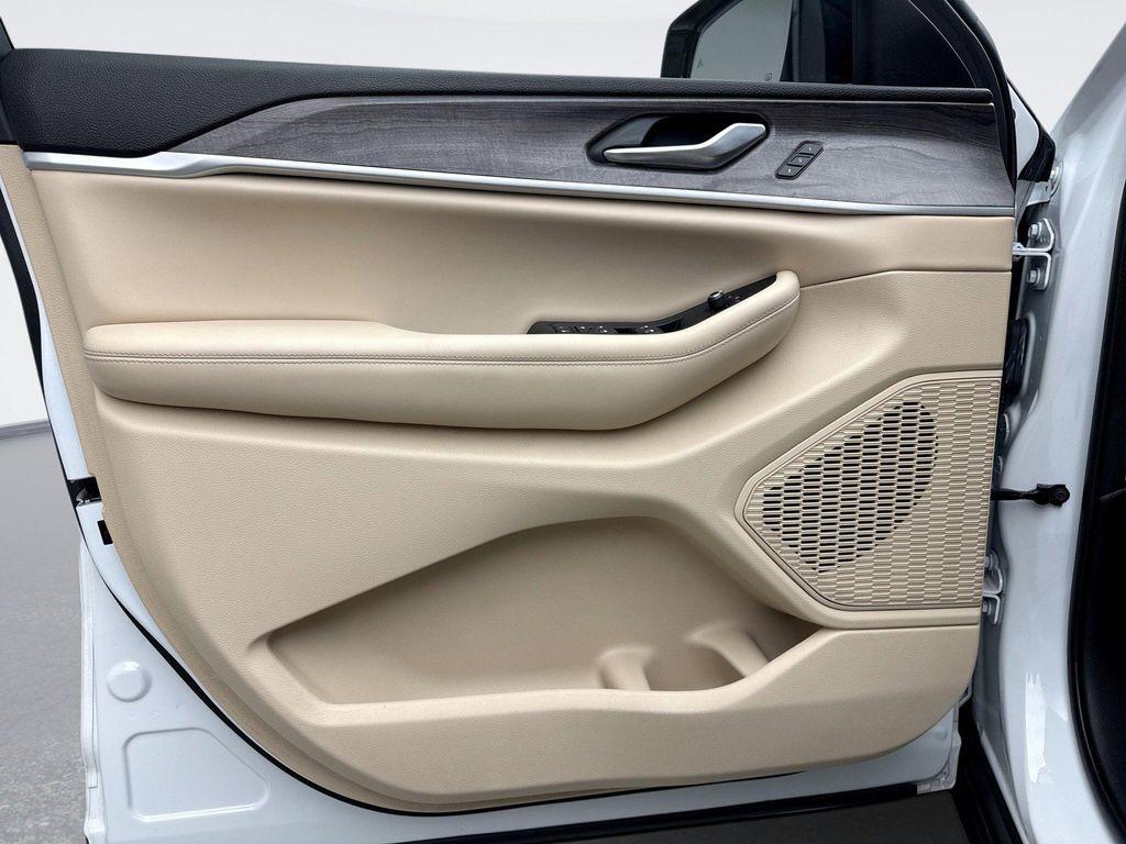 used 2023 Jeep Grand Cherokee L car, priced at $32,699