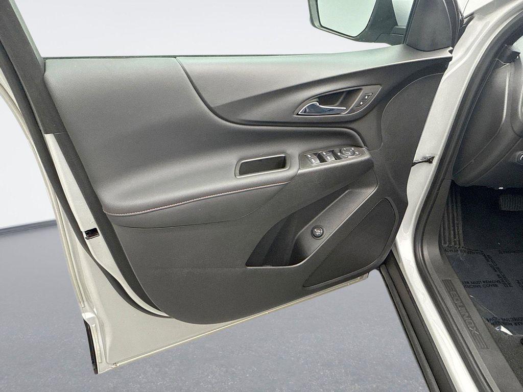 used 2022 Chevrolet Equinox car, priced at $22,097