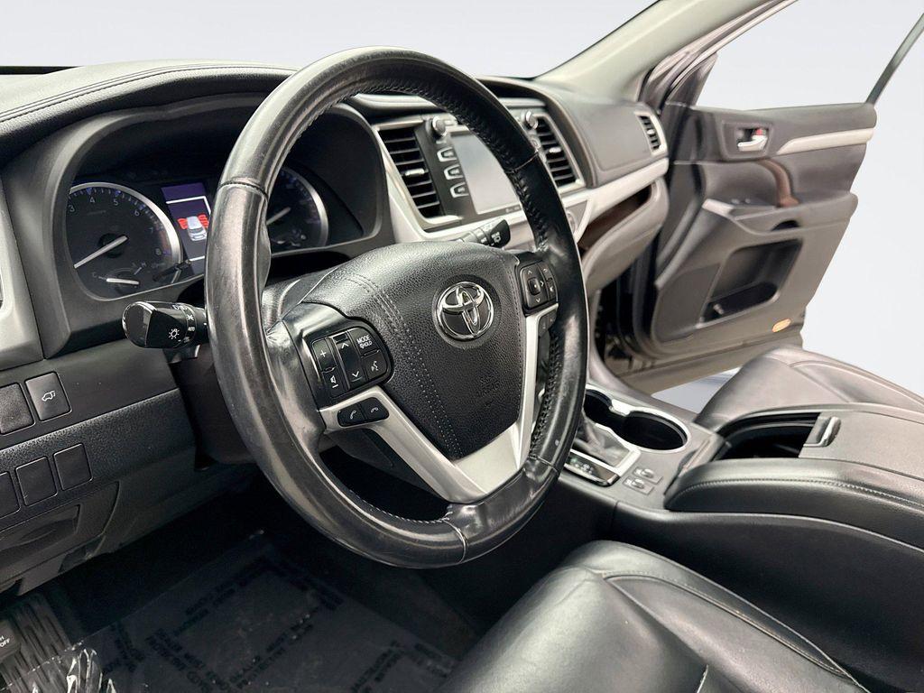 used 2018 Toyota Highlander car, priced at $20,648