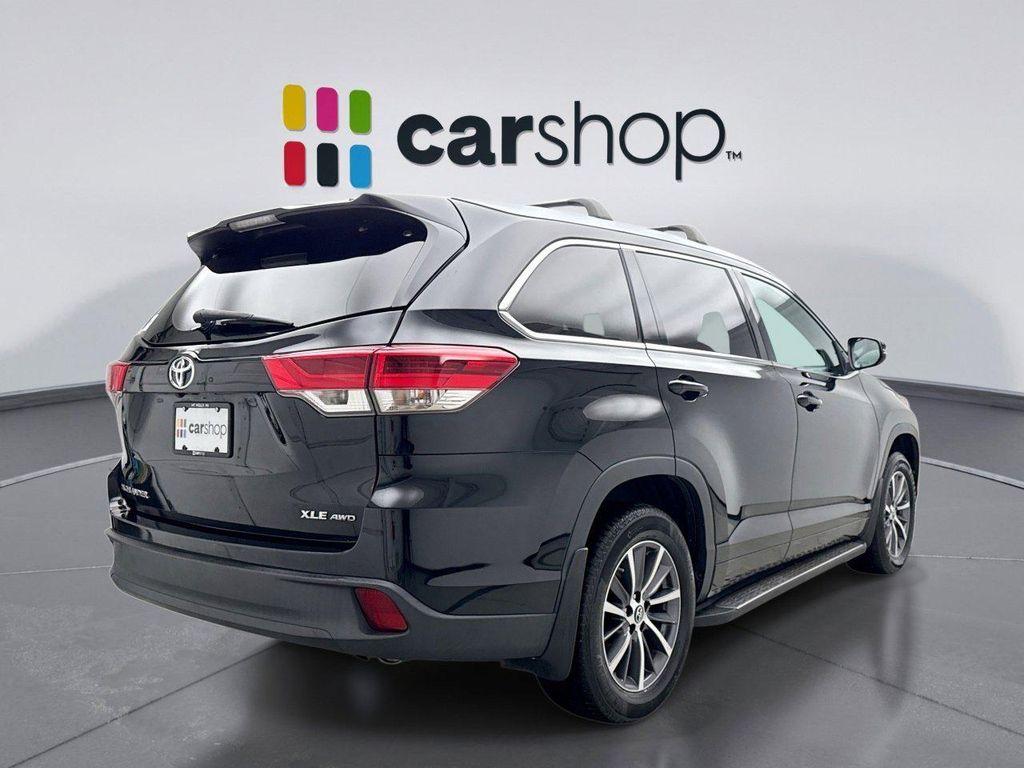 used 2018 Toyota Highlander car, priced at $20,648