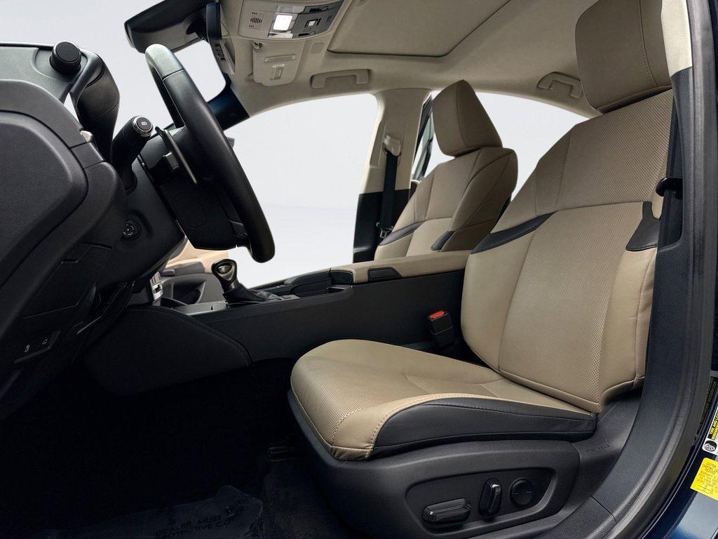 used 2020 Lexus ES 300h car, priced at $25,949