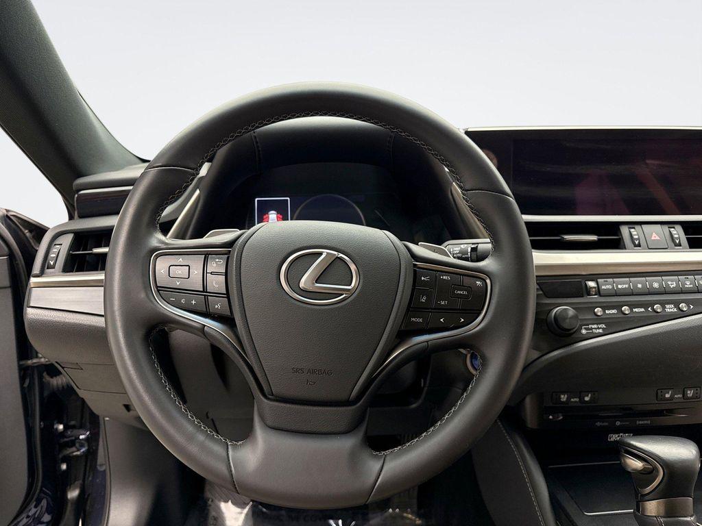used 2020 Lexus ES 300h car, priced at $25,949