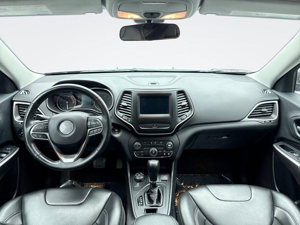 used 2019 Jeep Cherokee car, priced at $18,550