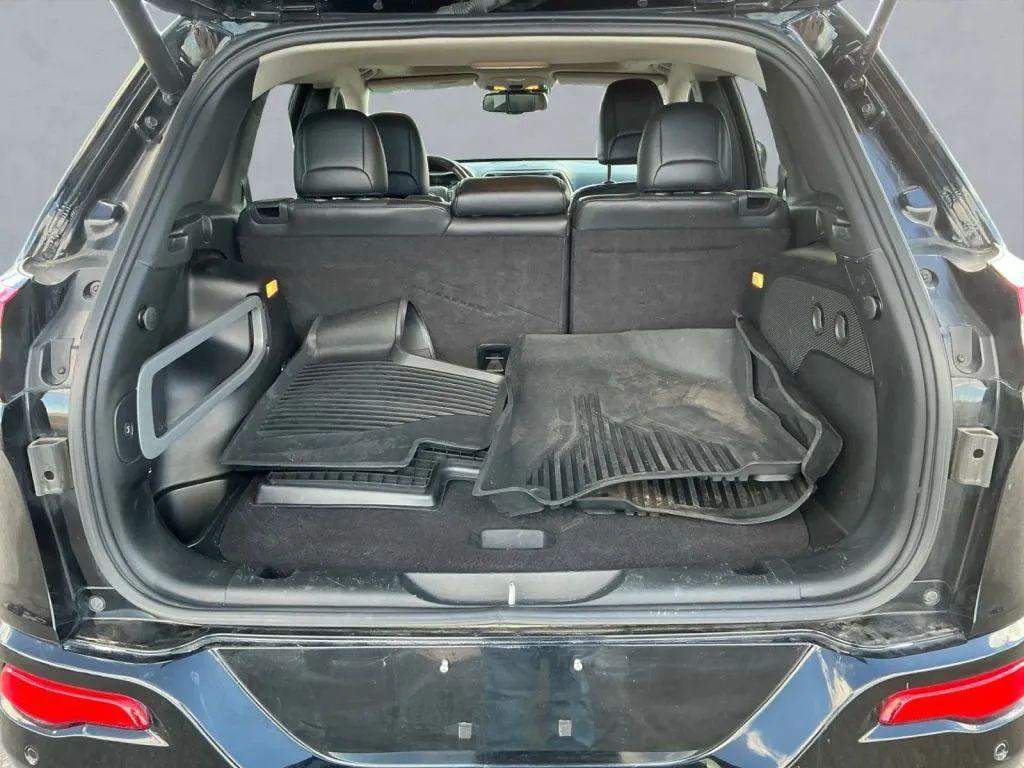 used 2017 Jeep Cherokee car, priced at $14,984