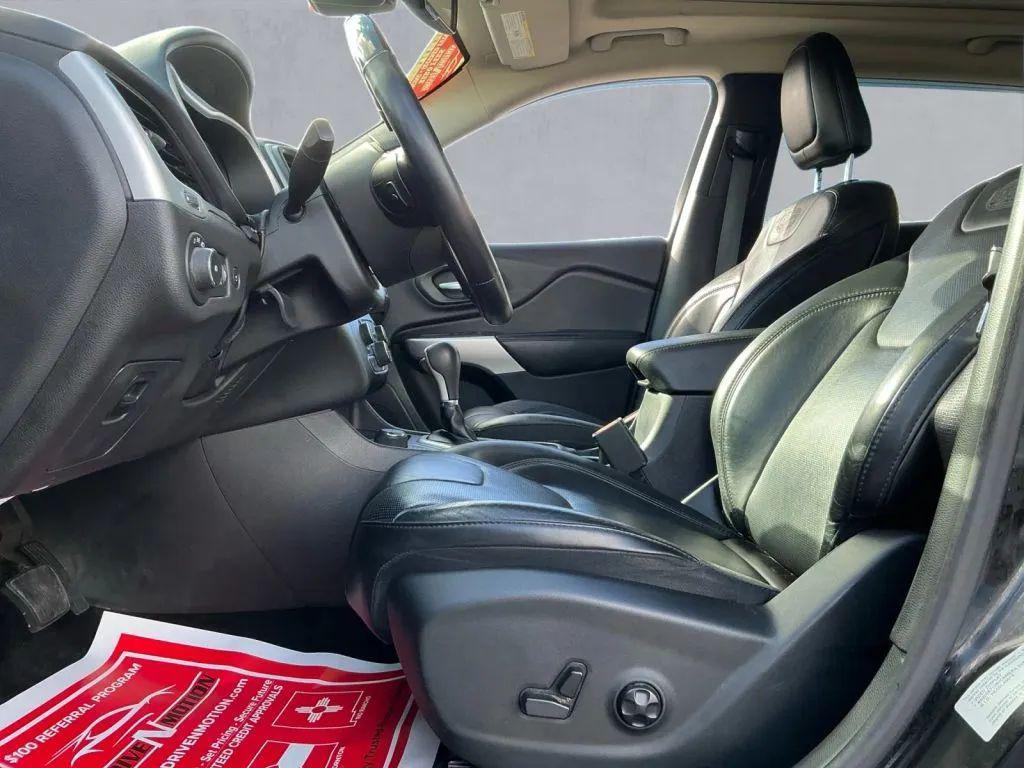 used 2017 Jeep Cherokee car, priced at $14,984