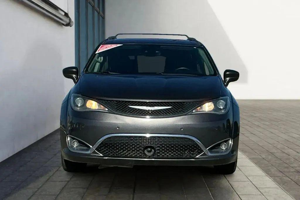used 2017 Chrysler Pacifica car, priced at $11,984