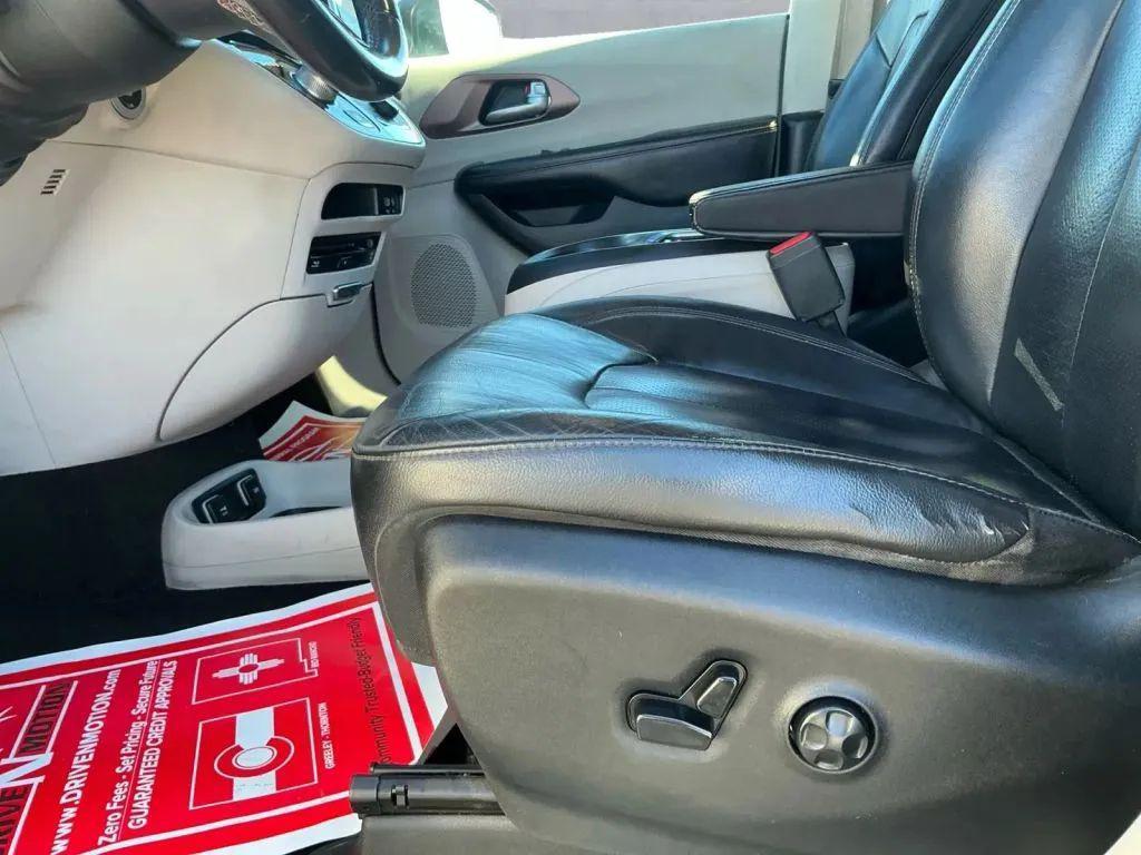 used 2017 Chrysler Pacifica car, priced at $11,984