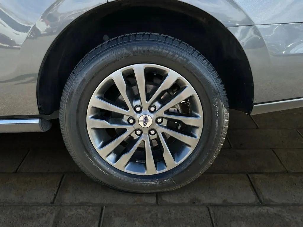 used 2019 Ford Expedition car, priced at $20,971