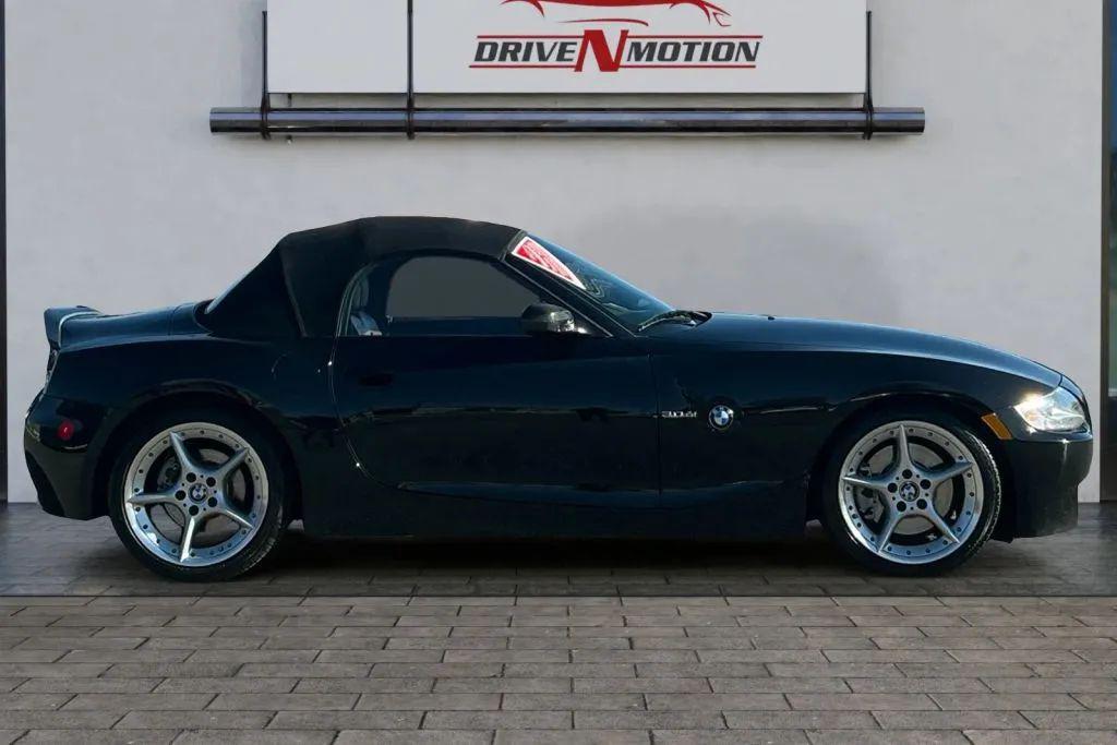 used 2007 BMW Z4 car, priced at $11,484