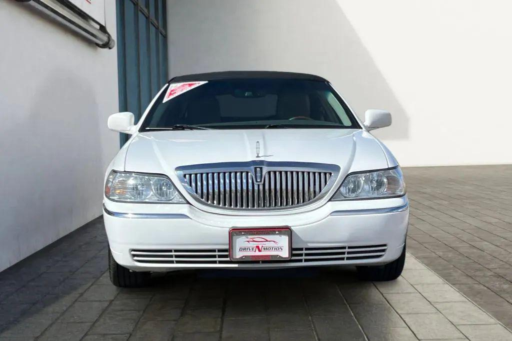 used 2011 Lincoln Town Car car, priced at $8,984