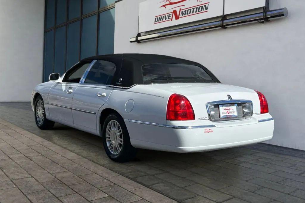 used 2011 Lincoln Town Car car, priced at $8,984