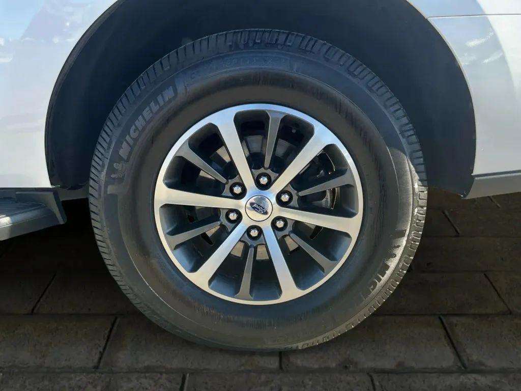 used 2019 Ford Expedition car, priced at $16,984