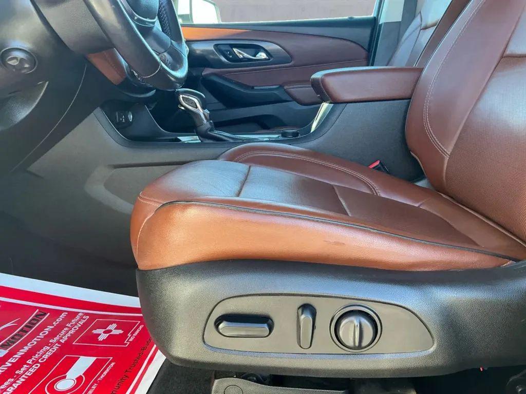 used 2021 Chevrolet Traverse car, priced at $19,984